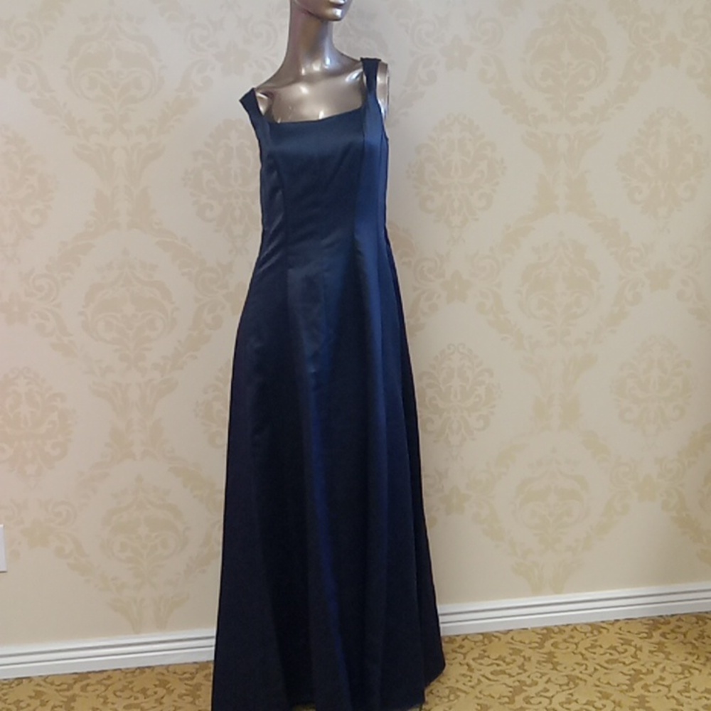 Unite size 8 prom dress